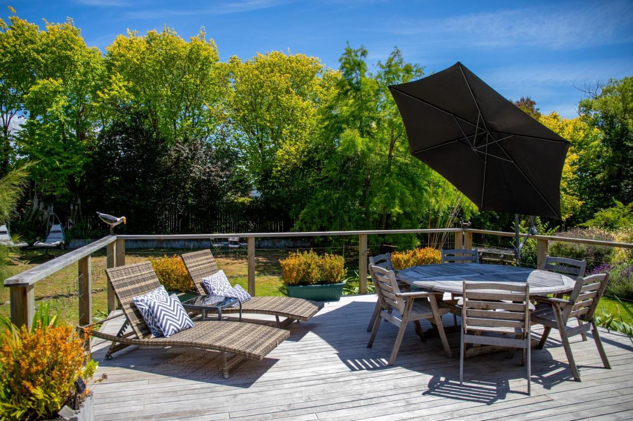 Swan House Bed and Breakfast Martinborough Buitenkant foto